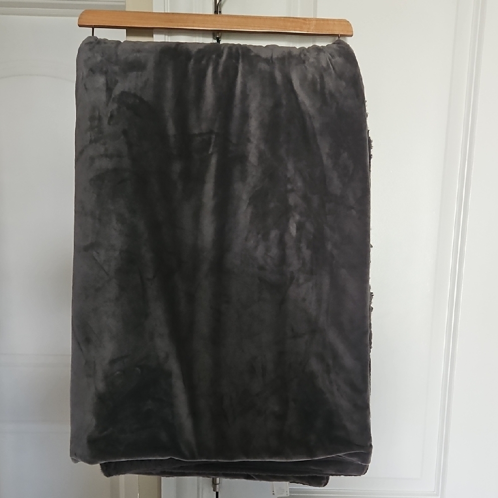 Nordstrom Gray Midi Blanket
